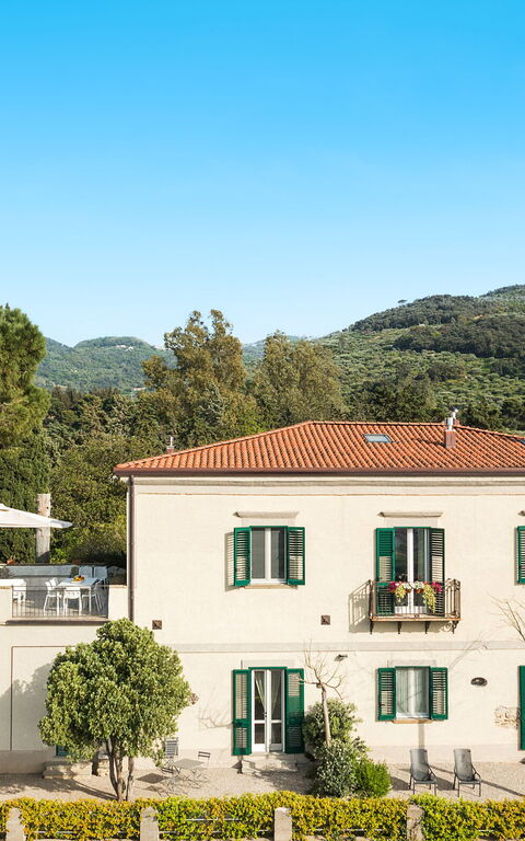 Villa Giuffrè: all'aperto, Esterni