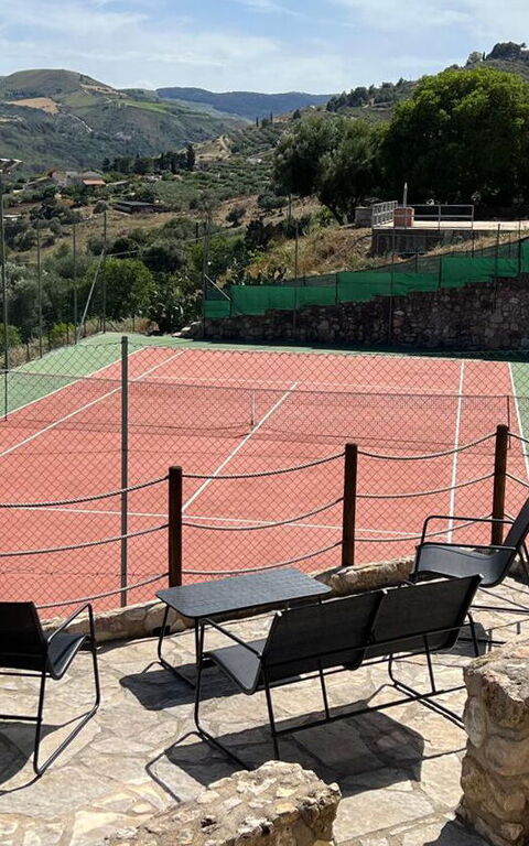 Villa Petra: all'aperto, Attività