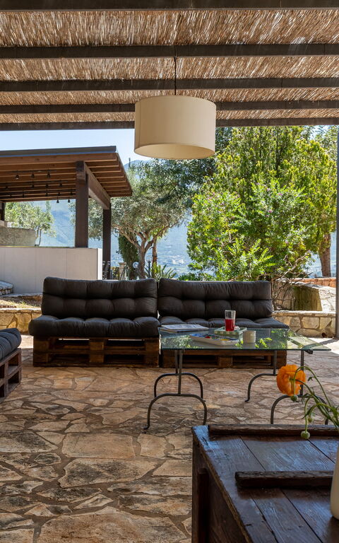 Villa Petra: all'aperto, Esterni