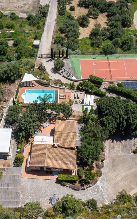 Villa Petra: Piscina, Vista Panoramica