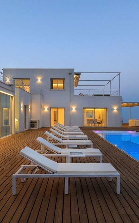 Villa Elysium: all'aperto, Esterni, Piscina, Vista Panoramica