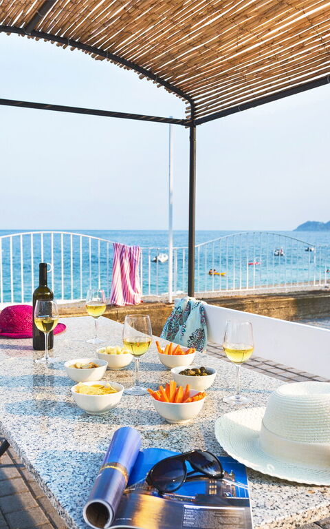 Villa Bellasia: all'aperto, Esterni