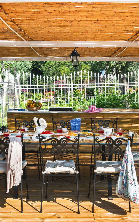 Villa Bellasia: all'aperto, Esterni