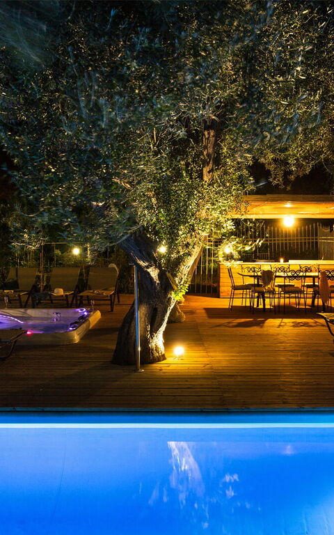 Villa Bellasia: all'aperto, Esterni, Giardino, Piscina