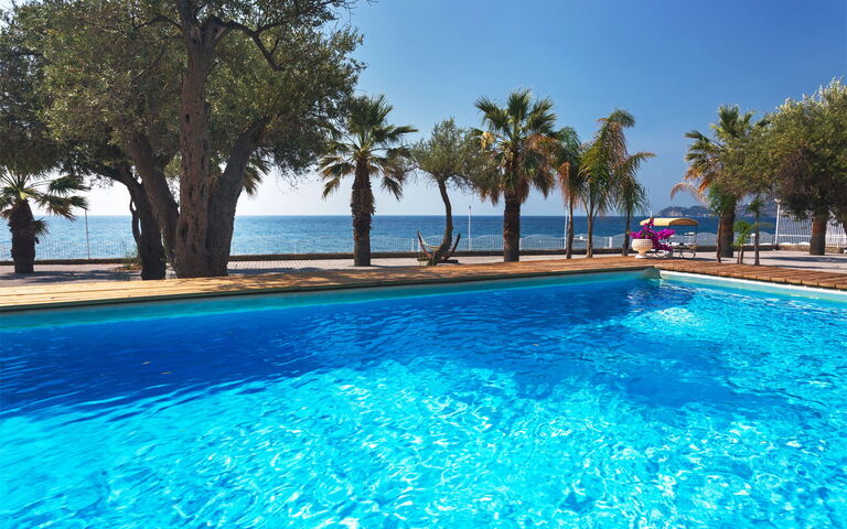 Villa Bellasia: all'aperto, Esterni, Piscina, Vista Panoramica