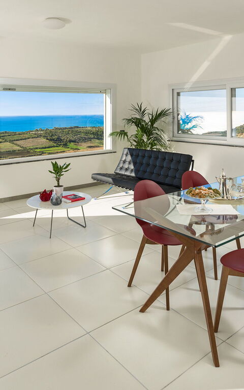 Villa Giglio Di Mare: Sala da pranzo, Soggiorno