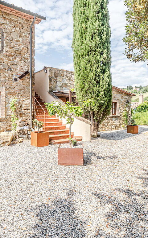 Chateau La Siroque: all'aperto, Esterni