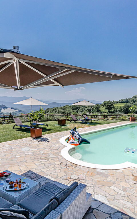 Chateau La Siroque: all'aperto, Esterni, Piscina, Vista Panoramica