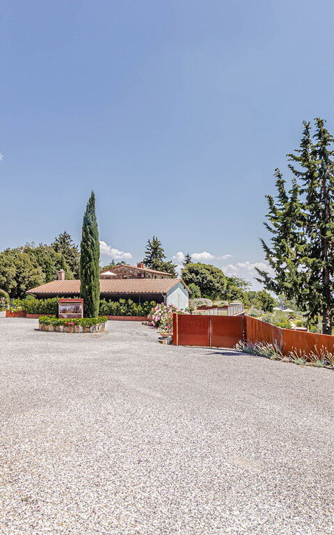 Chateau La Siroque: all'aperto, Esterni