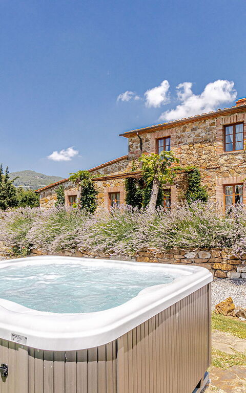 Chateau La Siroque: all'aperto, Esterni, Giardino, Idromassaggio