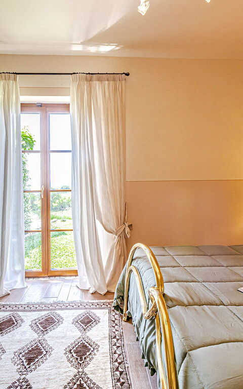 Chateau La Siroque: Camera da letto