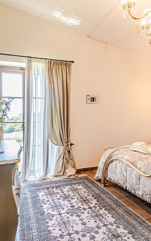 Chateau La Siroque: Camera da letto