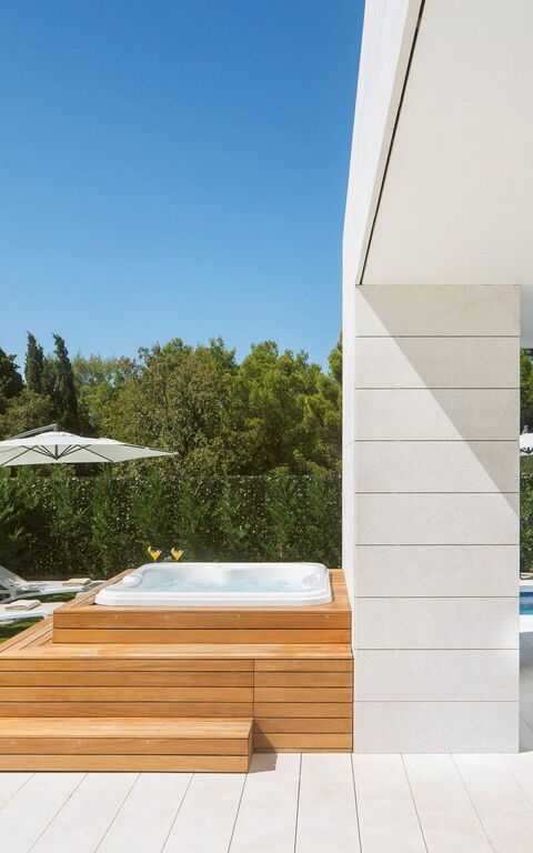 Orvas Villa 82: all'aperto, Balcone / Terrazza / Patio, Giardino, Idromassaggio