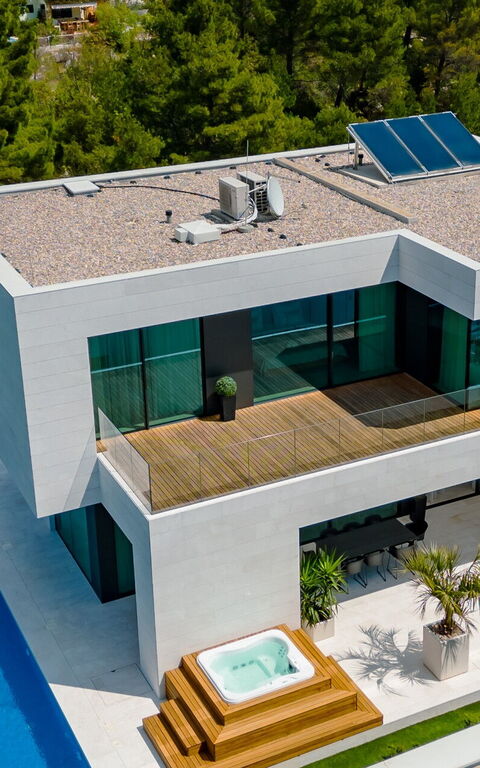 Orvas Villa 82: Esterni, Giardino, Idromassaggio, Piscina, Vista Panoramica