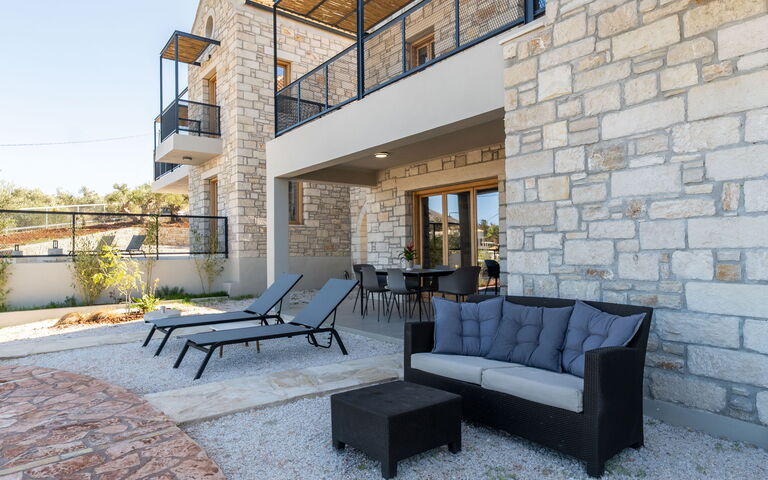 Villa Seiri: all'aperto, Balcone / Terrazza / Patio, Esterni