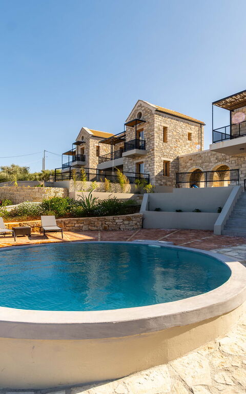 Villa Falcos: all'aperto, Esterni, Piscina