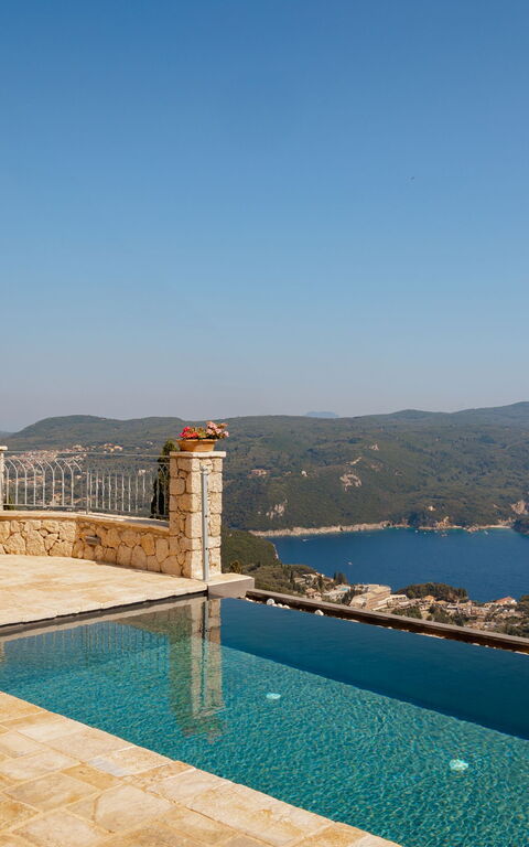 Villa Thea Mare Levantes