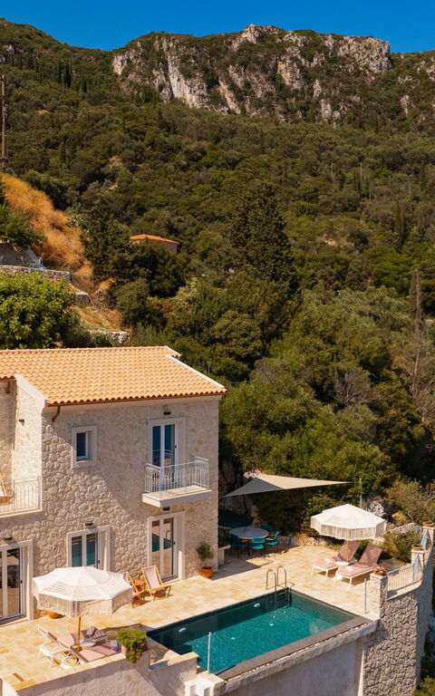 Villa Thea Mare Levantes