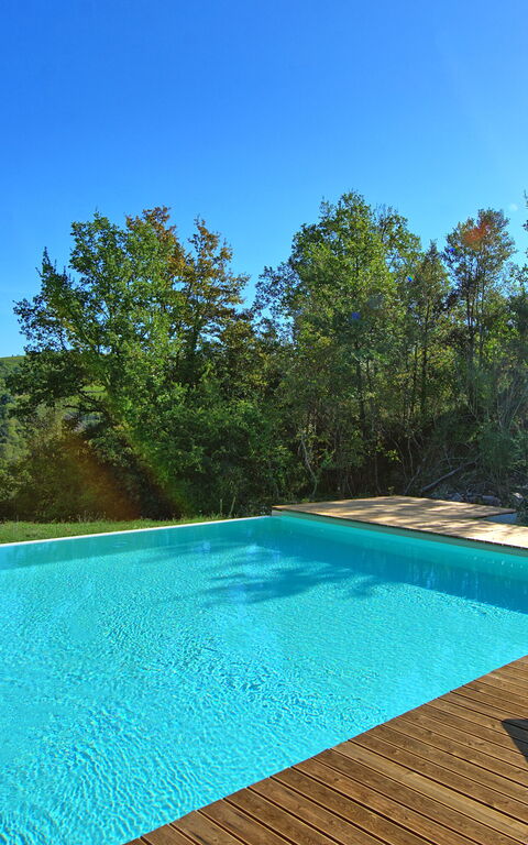 Torre: all'aperto, Piscina