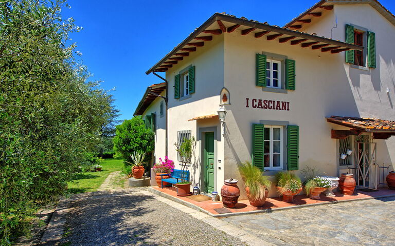 Villa Casciani: all'aperto, Esterni