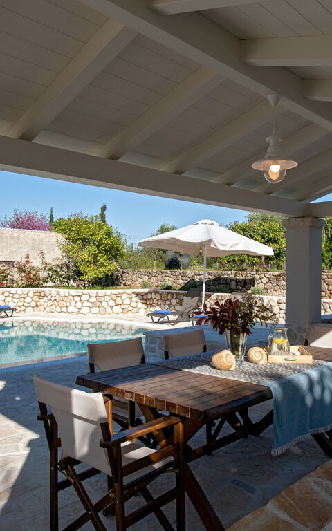 Villa Armonia: all'aperto, Balcone / Terrazza / Patio, Esterni, Piscina