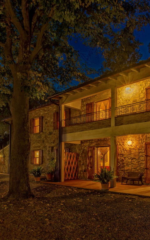 Leccino: all'aperto, Balcone / Terrazza / Patio, Entrata Principale, Esterni, Giardino