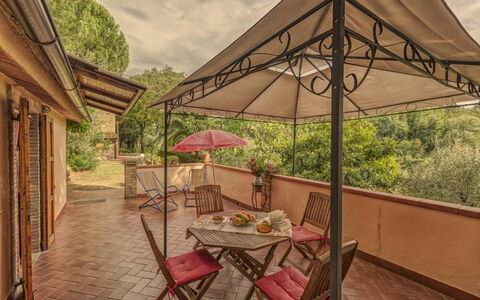 Alloggio Leccino 4: Balcone / Terrazza / Patio