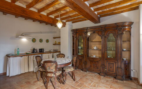 Alloggio Varisio: Cucina, Sala da pranzo, Soggiorno