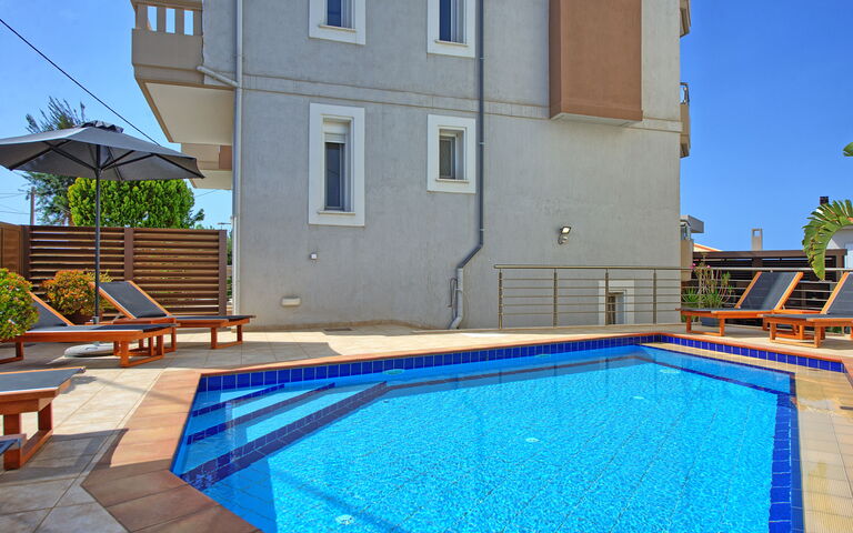 Villa Endless View: all'aperto, Autunno, Estate, Esterni, Piscina, Primavera