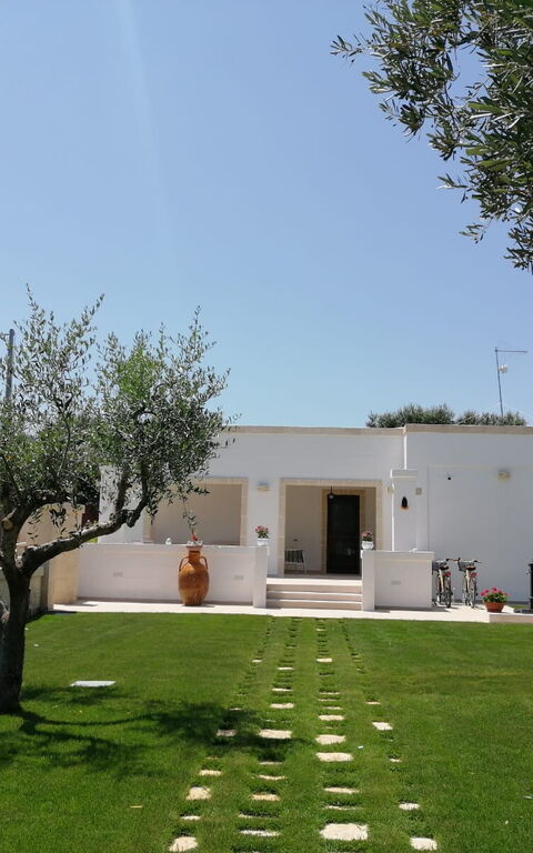 Terra Mater: all'aperto, Esterni, Giardino