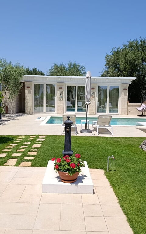 Terra Mater: all'aperto, Esterni, Giardino, Piscina