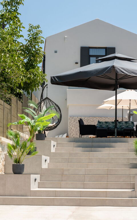 Villa Paul: all'aperto, Entrata Principale, Esterni