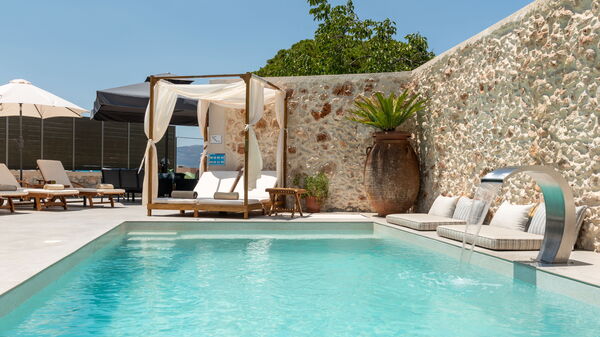 Villa Paul: all'aperto, Esterni, Piscina