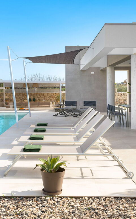 Villa Paradisus: all'aperto, Balcone / Terrazza / Patio, Esterni, Piscina