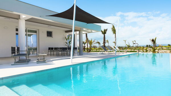 Villa Paradisus: all'aperto, Esterni, Piscina