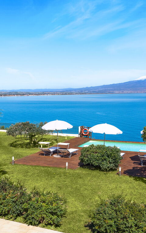 Villa Coralia: all'aperto, Esterni, Giardino, Piscina, Vista Panoramica