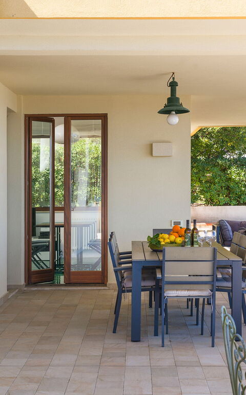 Villa Coralia: all'aperto, Esterni