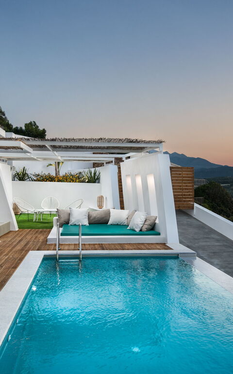 Villa Sapphire: all'aperto, Piscina