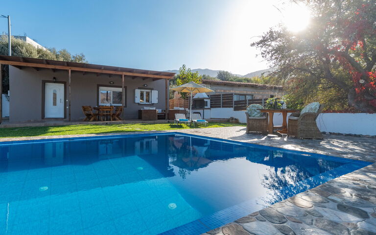 Villa Rose: all'aperto, Esterni, Giardino, Piscina