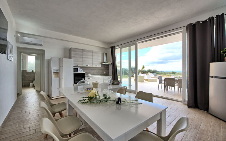Villa Infinito: Cucina, Sala da pranzo
