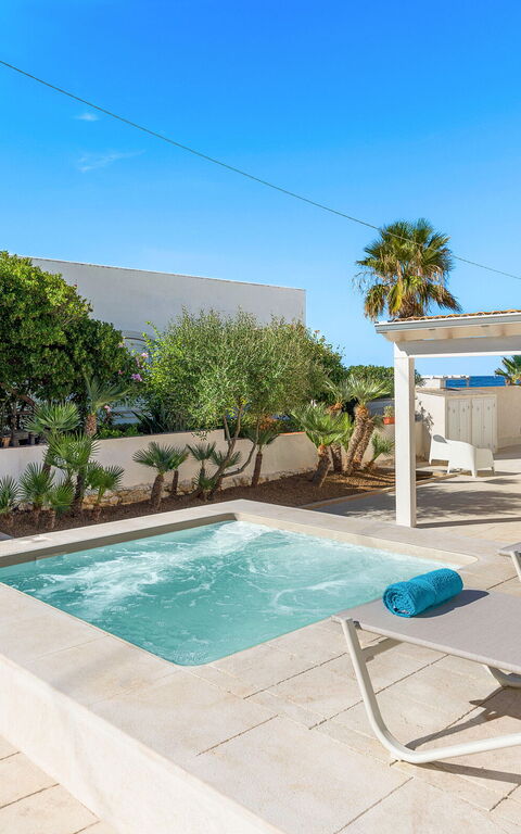 La Siesta: all'aperto, Esterni, Piscina