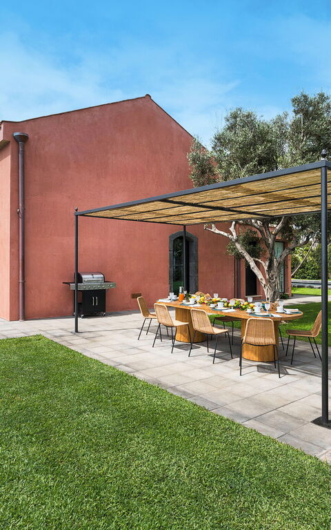 Villa Acqua Marina: all'aperto, Esterni, Giardino