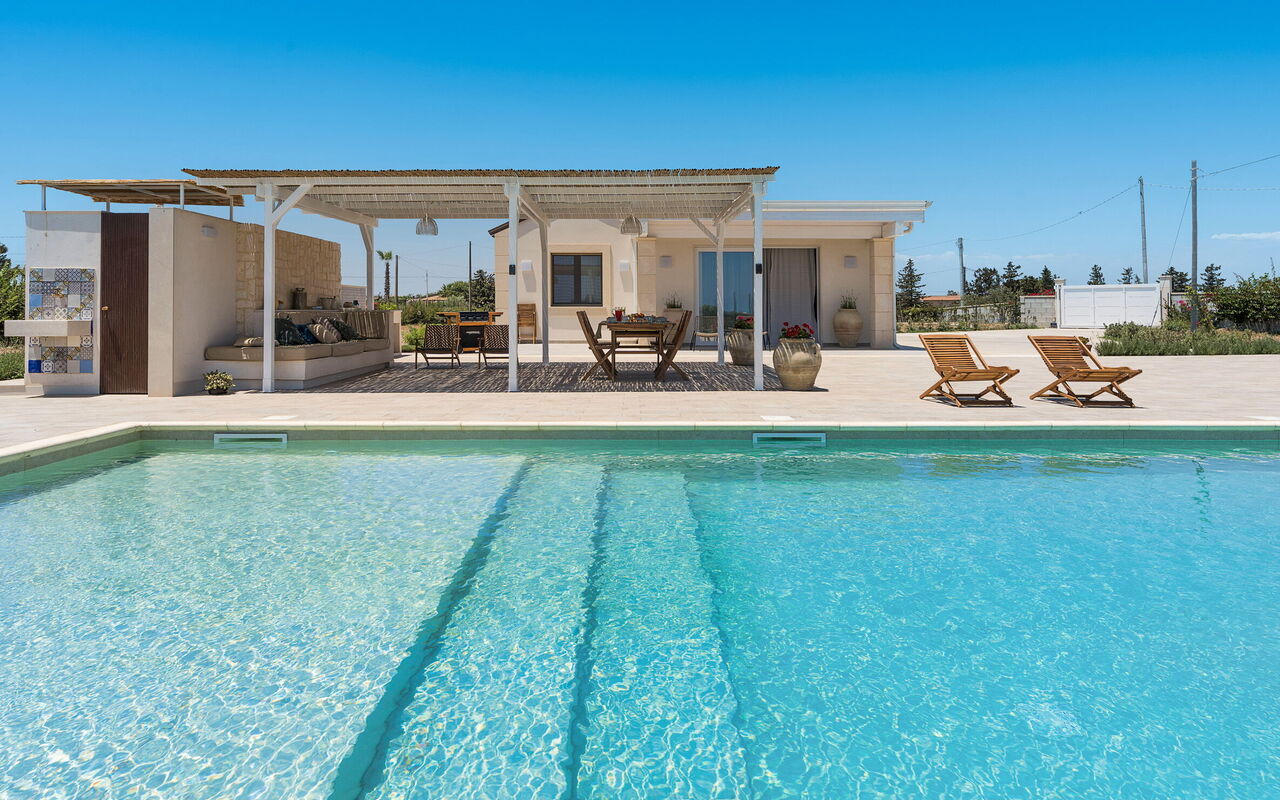 Villa Paolina: all'aperto, Esterni, Piscina