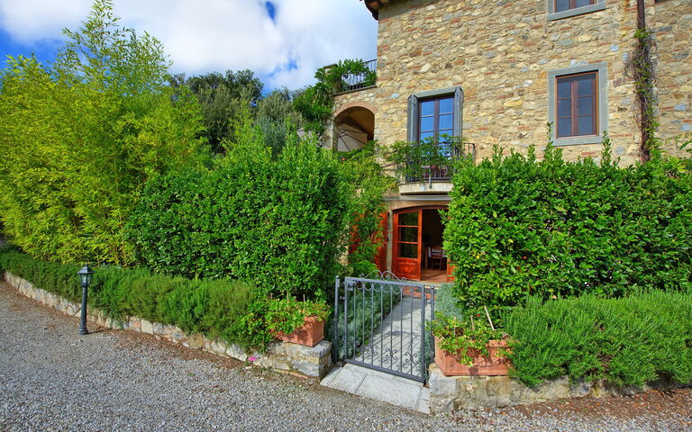 Casa Minuccia: all'aperto, Esterni