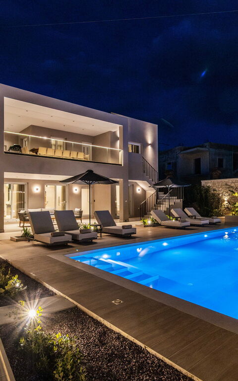 Villa Serenity: all'aperto, Esterni, Piscina, Vista Panoramica