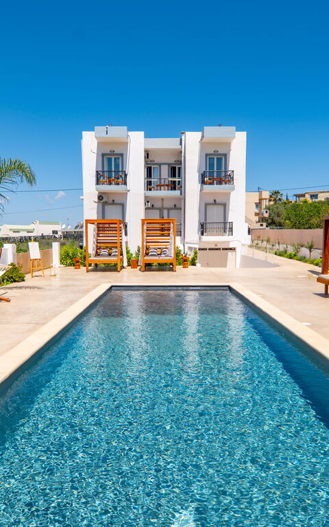 Christianna Apartments: all'aperto, Esterni, Piscina