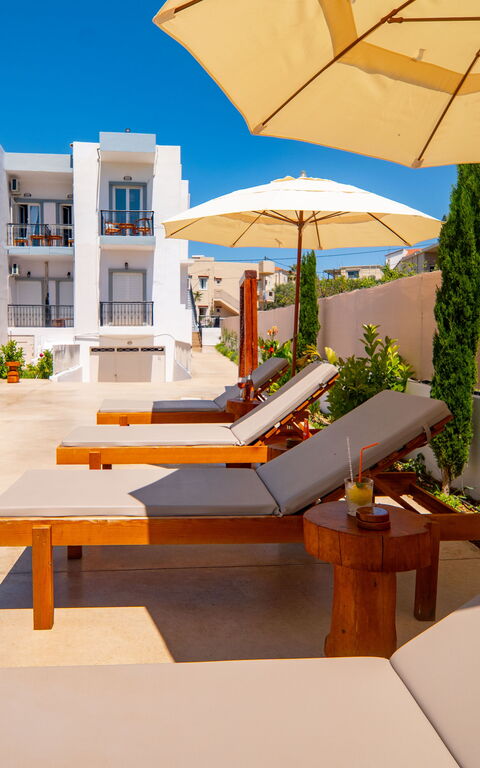 Christianna Apartments: all'aperto, Esterni, Piscina
