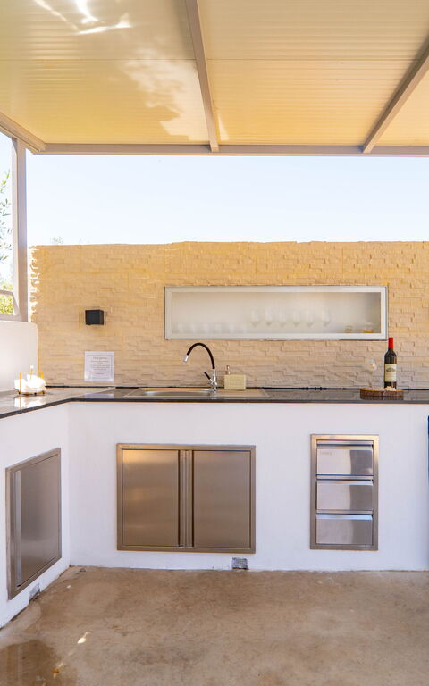 Christianna Apartments: all'aperto