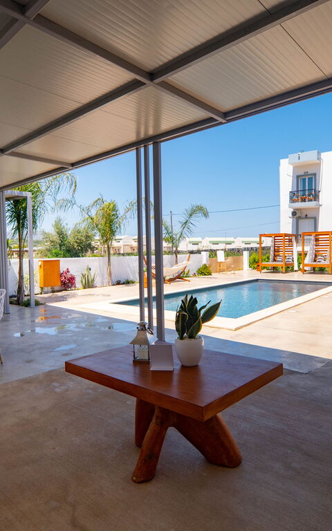 Christianna Apartments: all'aperto, Esterni, Piscina