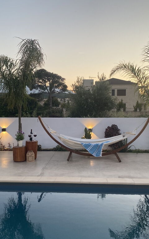 Christianna Apartments: all'aperto, Piscina